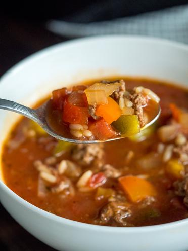 https://slowcookersociety.com/ezoimgfmt/d1dd4ethwnlwo2.cloudfront.net/wp-content/uploads/2017/11/Slow-Cooker-Stuffed-Pepper-Soup-Vertical-21.jpg?ezimgfmt=rs:372x496/rscb18/ngcb17/notWebP