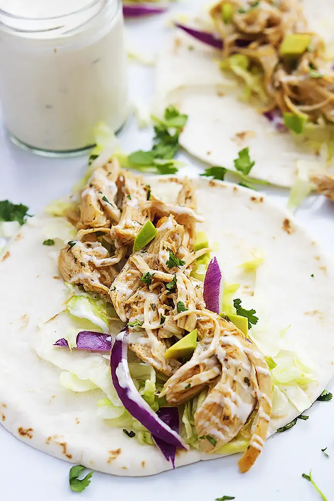 Slow Cooker Ranch Chicken Tacos | Creme de la Crumb