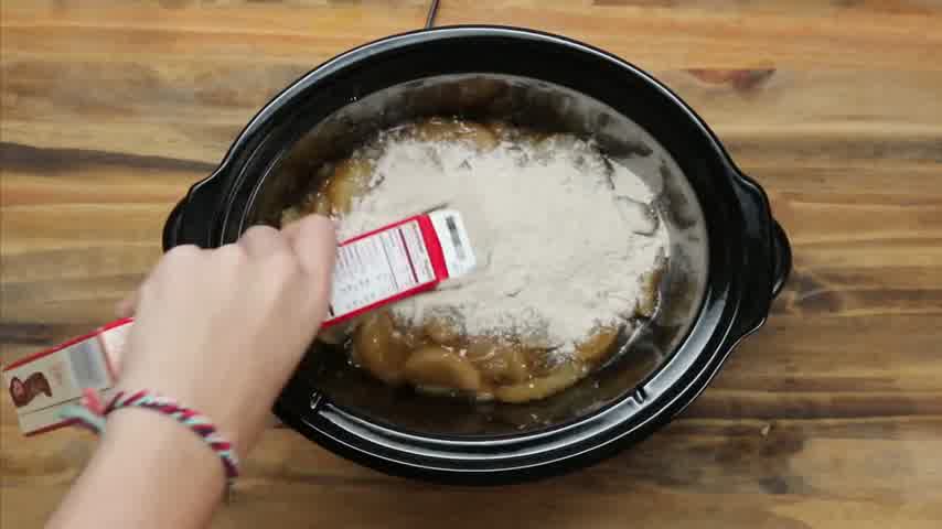Slow Cooker Apple Spice Cake1