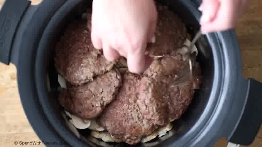 very-tender-slow-cooker-salisbury-steak-put-steak-in-the-pan