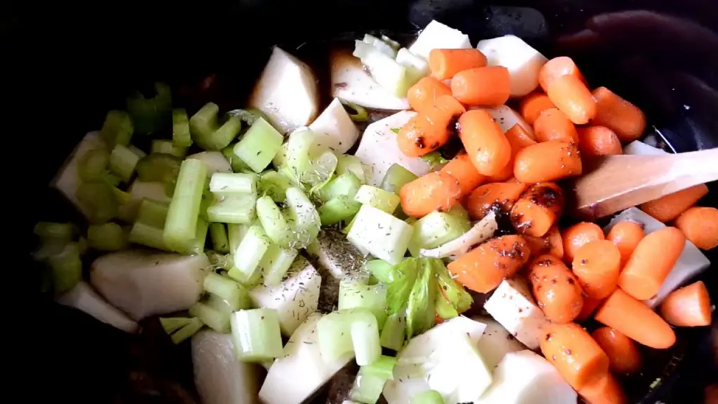 How to Make the Best Slow Cooker Beef Stew9