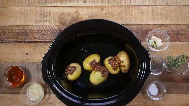 Slow Cooker Honey Mustard Potatoes0