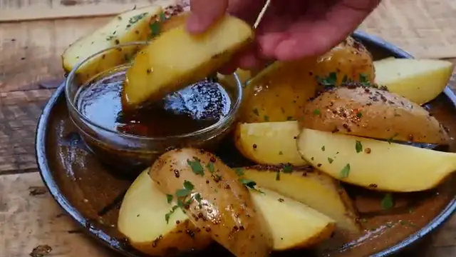 Slow Cooker Honey Mustard Potatoes7