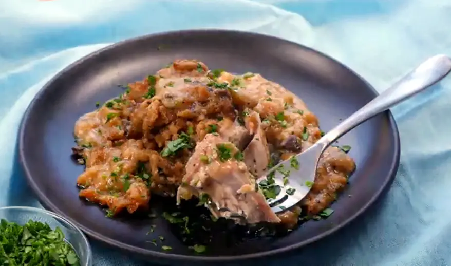 4 Ingredients Slow Cooker Chicken & Stuffing9