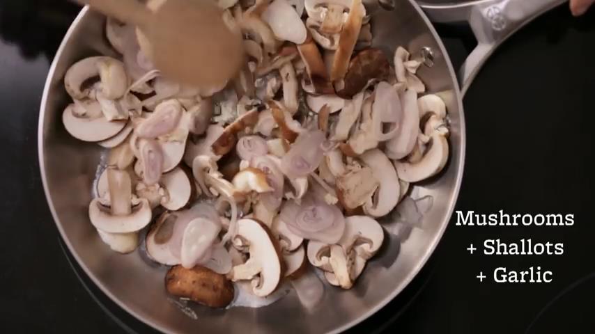 Creamy Mushroom Risotto with Peas Made in a Slow Cooker_2