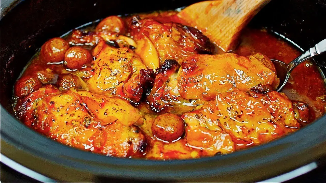 Slow Cooker Honey Garlic Chicken Thighs and Potatoes