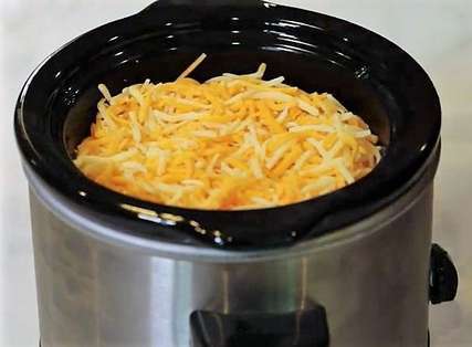 Easy Slow Cooker Buffalo Chicken Dip as seen on SlowCookerSociety7