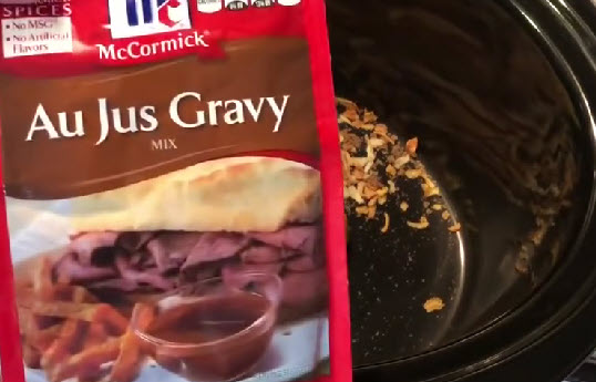 Slow Cooker Cubed Steak au jus gravy